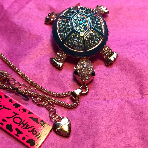 blue turtle necklace - Picture 2 of 7